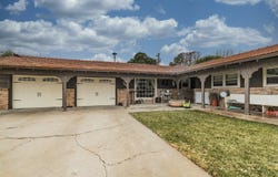 210 Comanche Trail, Tulia, TX 79088