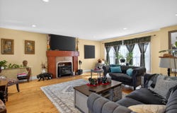 129 Kathy Lane, Brooklyn, MI 49230