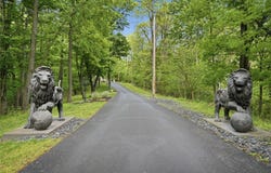 1040 Chanticleer Dr, Crescent, PA 15046