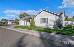 2122 Bitterbrush Ct, Gooding, ID 83330