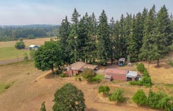 38228 Mount Hope Dr, Lebanon, OR 97355