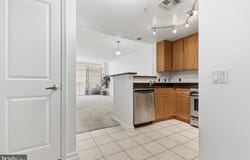 930 WAYNE Avenue, SILVER SPRING, MD 20910