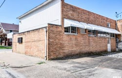 701 W ADAMS Street, Taylorville, IL 62568