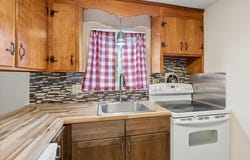 5 Oliver Drive, Hudson, NH 03051