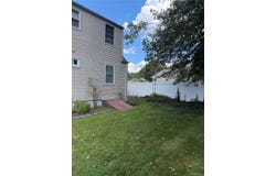 1 Higbie Drive, West Islip, NY 11795