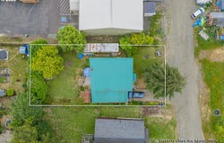 725 B St, MyrtlePoint, OR 97458