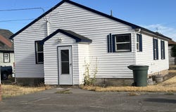 619 ROBBINS St, MiltonFreewater, OR 97862
