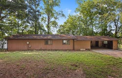 1133 Jets Landing Rd, Abbeville, SC 29620