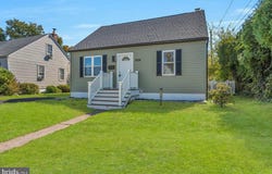 814 N WARREN Street, POTTSTOWN, PA 19464