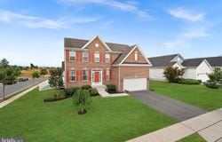 182 SPARKLING BROOK Road, RANSON, WV 25438