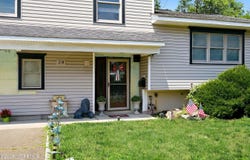 29 Brian Road, Edison, NJ 08817