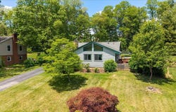 111 Woodbine Dr, Blacksburg, VA 24060