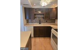 10118 CAMPUS Way S, UPPER MARLBORO, MD 20774