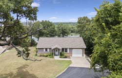 67150 E 260 Road, Grove, OK 74344