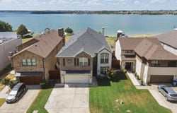 2213 Windjammer Way, Rowlett, TX 75088