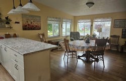 3355 N DELTA Hwy, Eugene, OR 97408