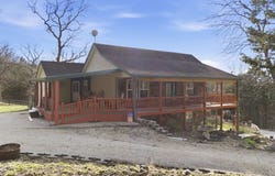 25998 County Road 262, Hermitage, MO 65668