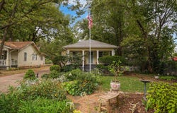 1410 E Stanford Street, Springfield, MO 65804