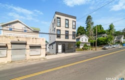 49 Hill Street, Waterbury, CT 06704