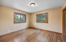 106 S Smith St, Caney, KS 67333