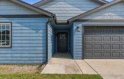 625 E Canterbury Ln, Colbert, WA 99005