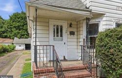 128 CENTER Street, HIGHTSTOWN, NJ 08520