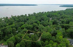 11724 RIVER Drive, LORTON, VA 22079