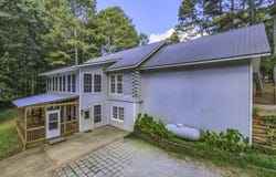 516 Dickerson Rd, Franklin, GA 30217