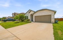 1106 Burlingame Drive, Cleburne, TX 76033