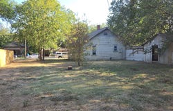 1013 E Tennie, Gainesville, TX 76240