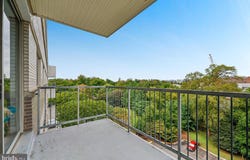 4977 BATTERY LN #1-909, BETHESDA, MD 20814