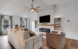 1520 Burrwyck Lane, Herculaneum, MO 63048