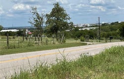 9025 Burklund Farms Road, Del Valle, TX 78617