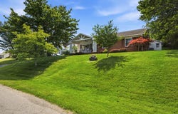 103 Prospect Ave, Galax, VA 24333