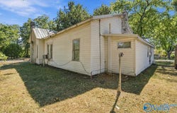 2033 Cleveland Avenue SW, Decatur, AL 35601