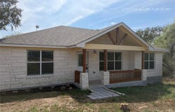 117 North Pass, Kingsland, TX 78639