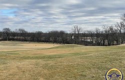 SW Moundview DR, Topeka, KS 66610