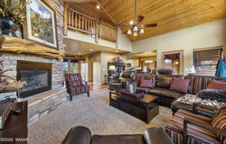 2818 Constellation Lane, Overgaard, AZ 85933