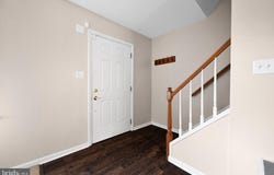 113 LAURIE Lane, LITITZ, PA 17543
