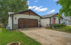 200 Sharon Drive, Lawrence, KS 66049