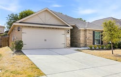 124 Morning Glory Drive, Sanger, TX 76266