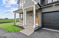 29 LAUSCH Road, DENVER, PA 17517