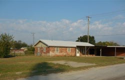 411 S A Street, Davis, OK 73030