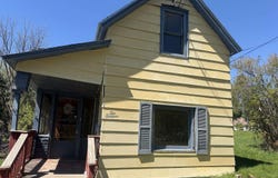 213 S Range Road, Ironwood, MI 49938-1111