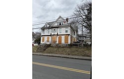 337 Beacon St, Lowell, MA 01850