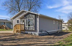 341 S Chestnut Avenue, New Hampton, IA 50659