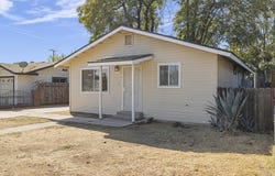 535 N Mirage Avenue, Lindsay, CA 93247