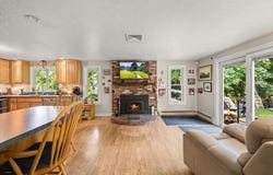 115 Springhill Ave, Bridgewater, MA 02324