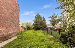 117 45th St, Lawrenceville, PA 15201