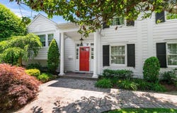 100 Cabot Road, Massapequa, NY 11758